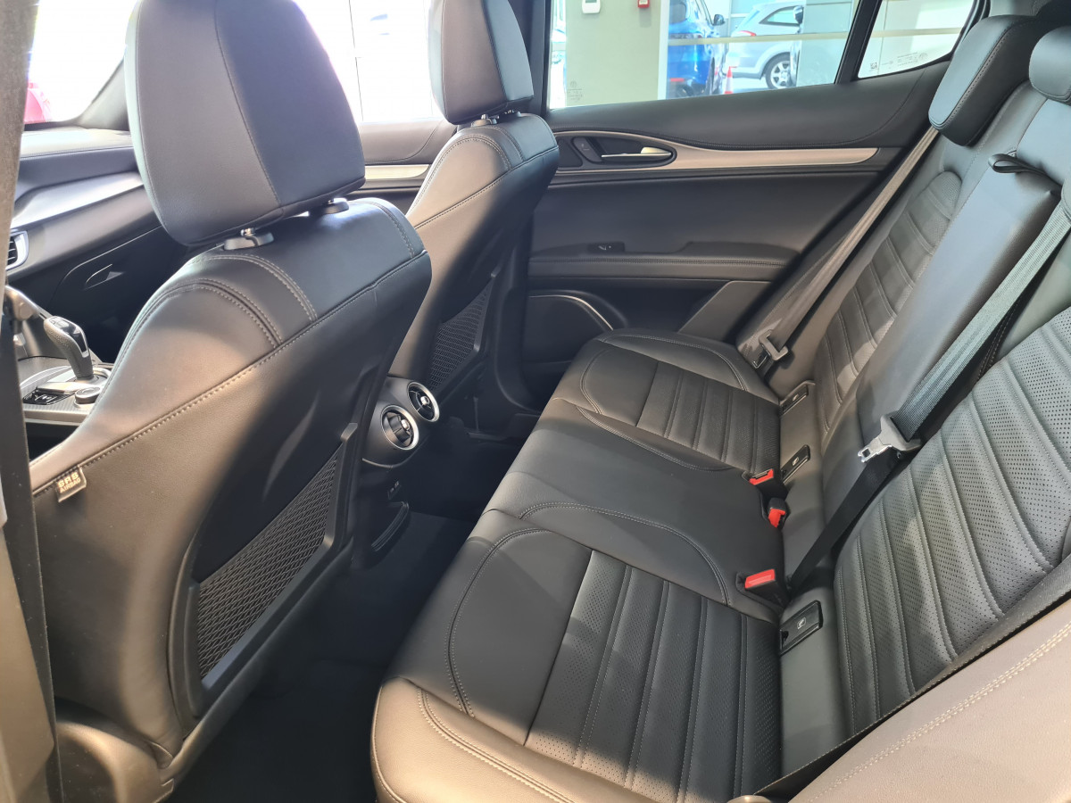 Alfa Romeo Stelvio 2.0 Petrol 280KS Q4 AT8 VELOCE