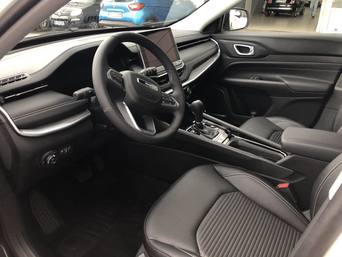Jeep Compass e-Hybrid 1.5 MHEV 130ks+20ks DCT7 Limited - Pack 2