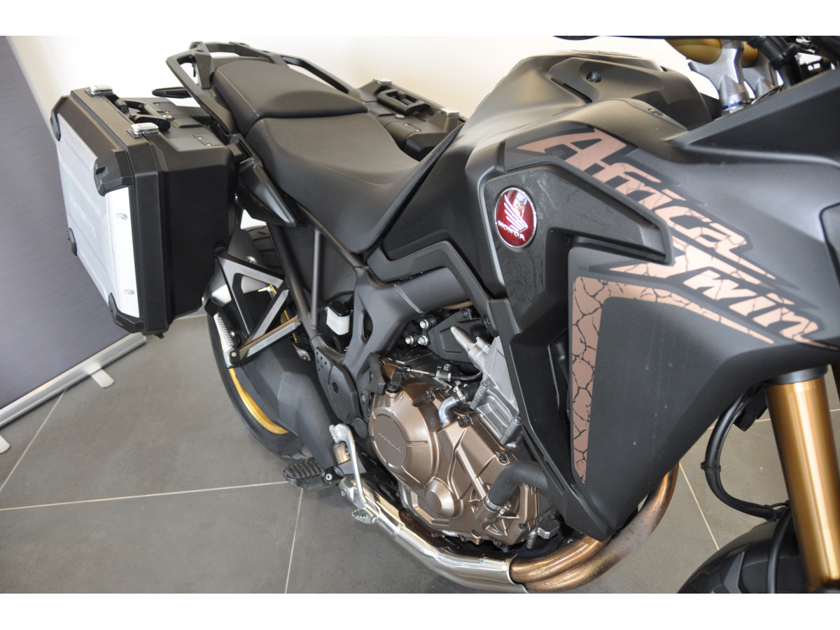 Honda AFRICA TWIN CRF1000A 