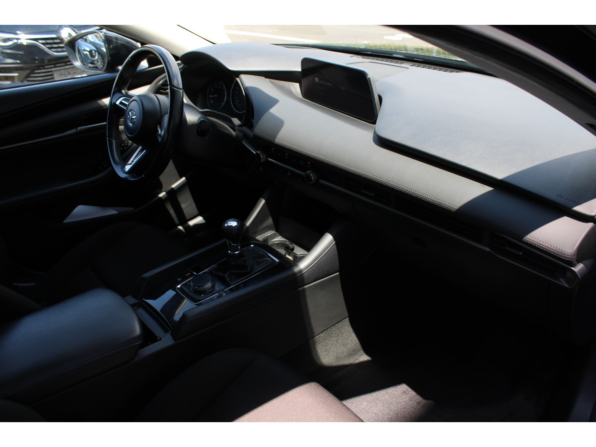 Mazda 3 2.0 eSkyactiv G 