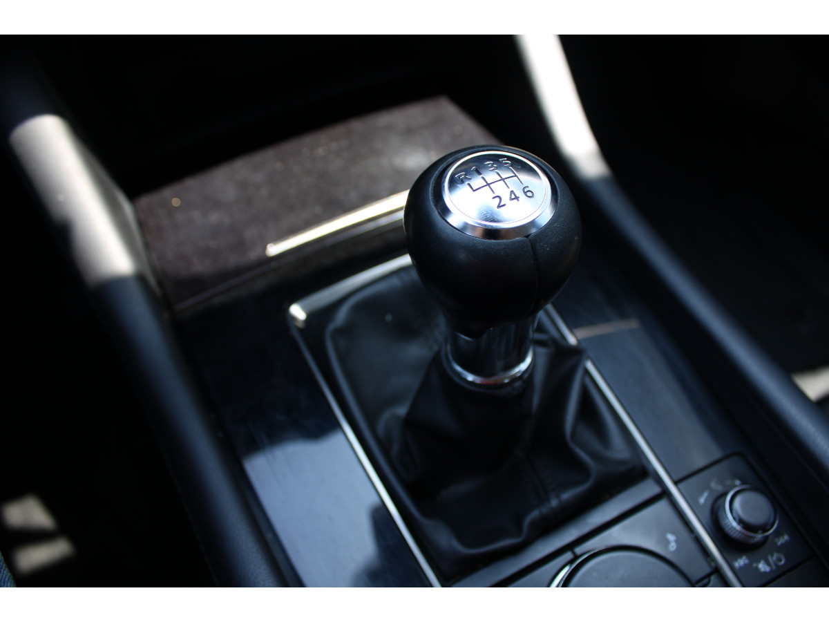 Mazda 3 2.0 eSkyactiv G 