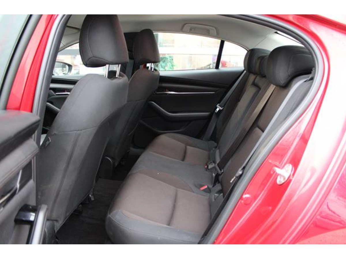 Mazda 3 G122 Skyactiv 