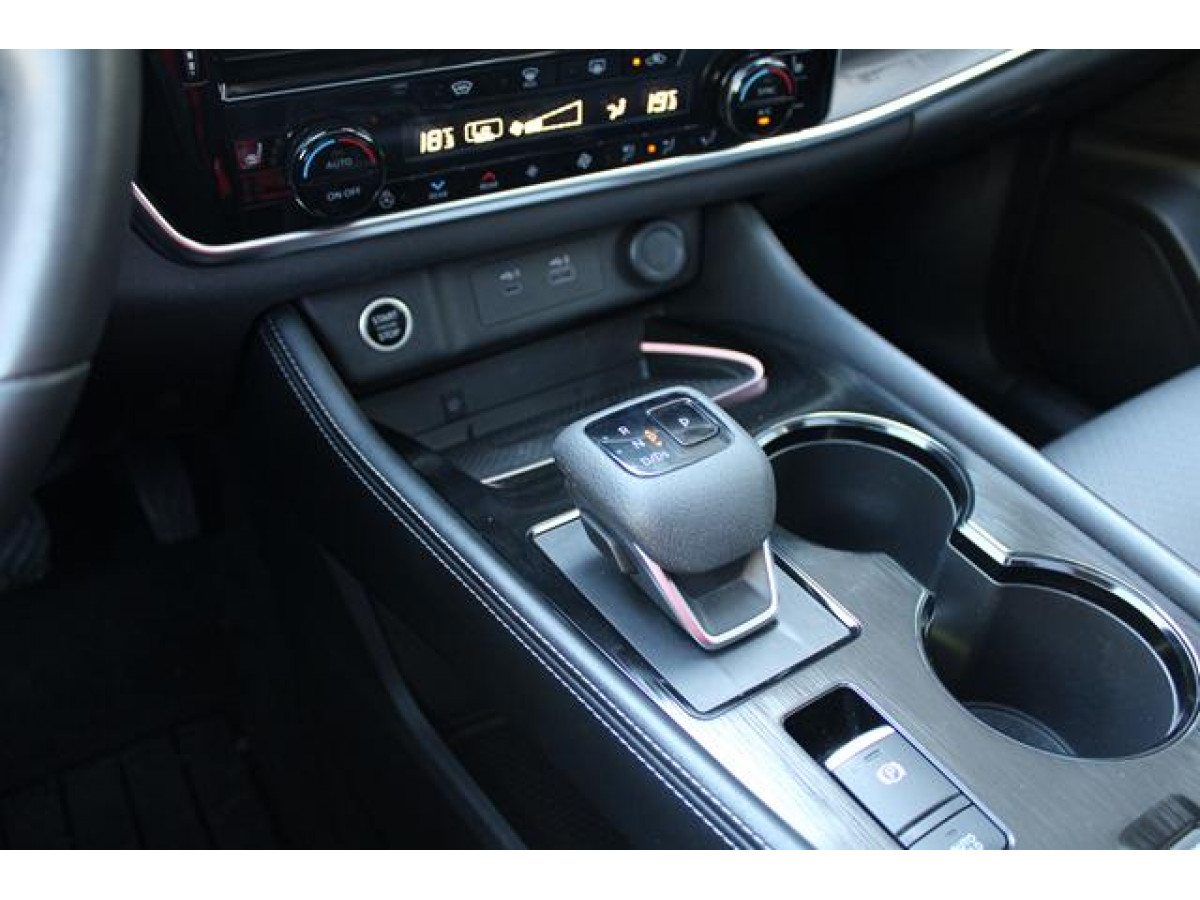 Nissan X-Trail 1.5 CVT HYBRID 