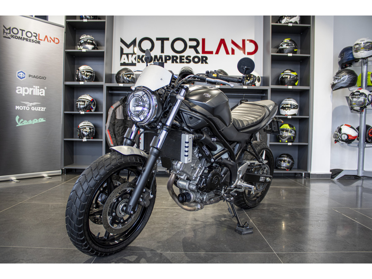 Suzuki SV650 