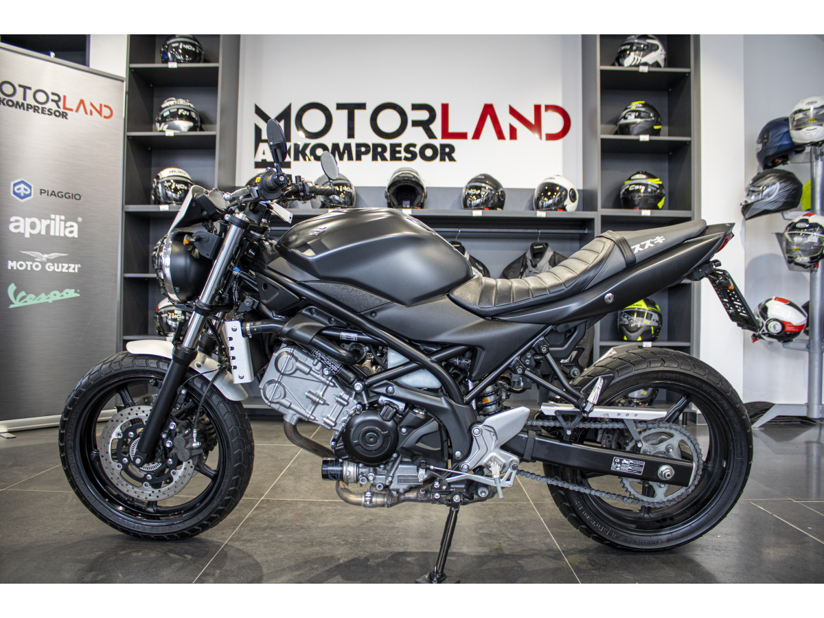 Suzuki SV650 