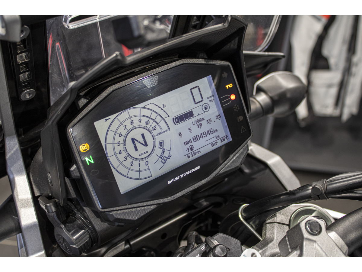 Suzuki V STROM DL1050A 