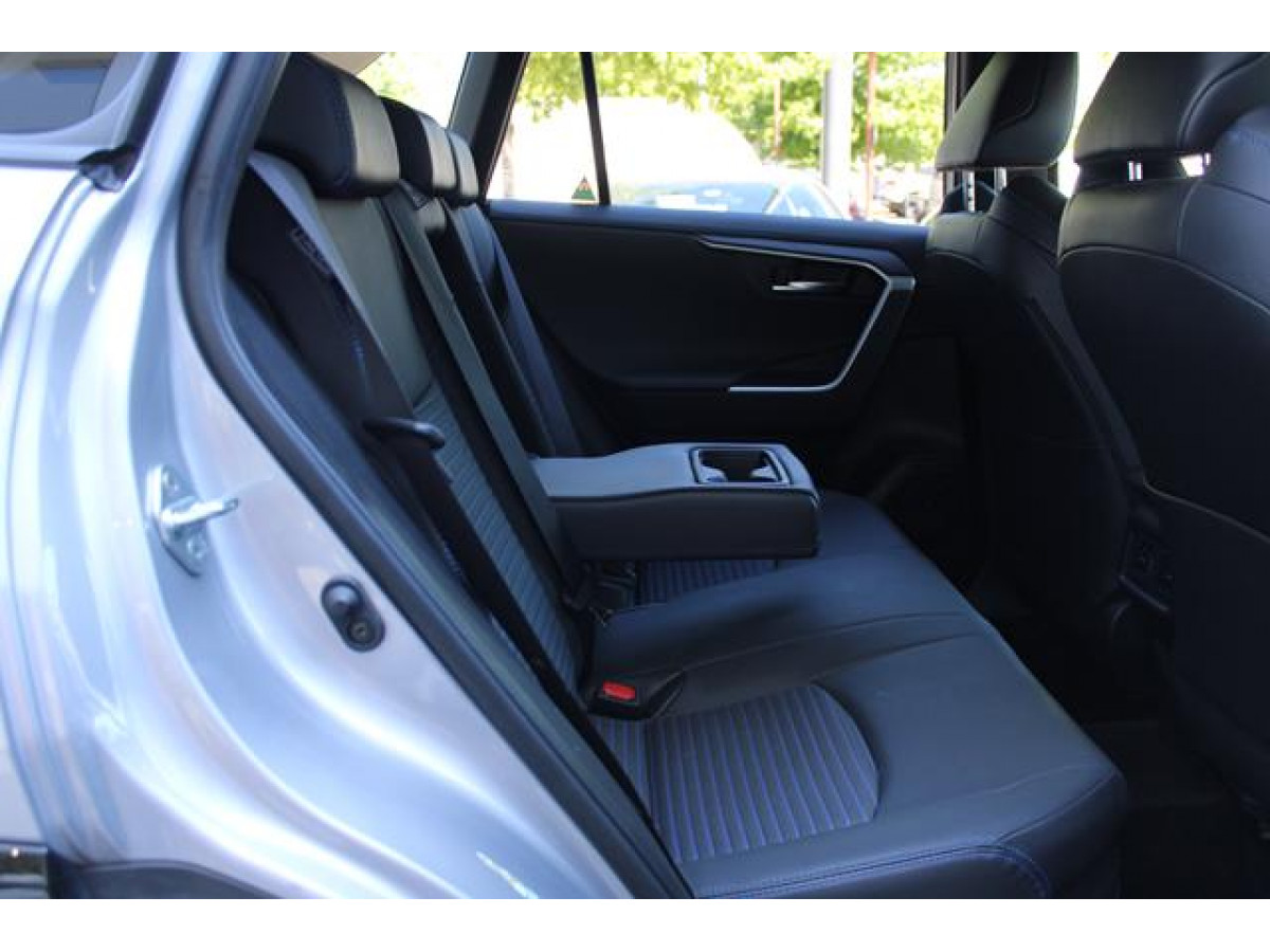 Toyota RAV 4 2.5 HYBRID E-CVT 
