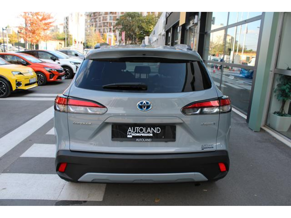 Toyota Corolla Cross 2.0 HEV E-CVT 