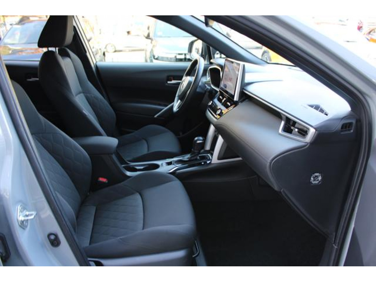 Toyota Corolla Cross 2.0 HEV E-CVT 
