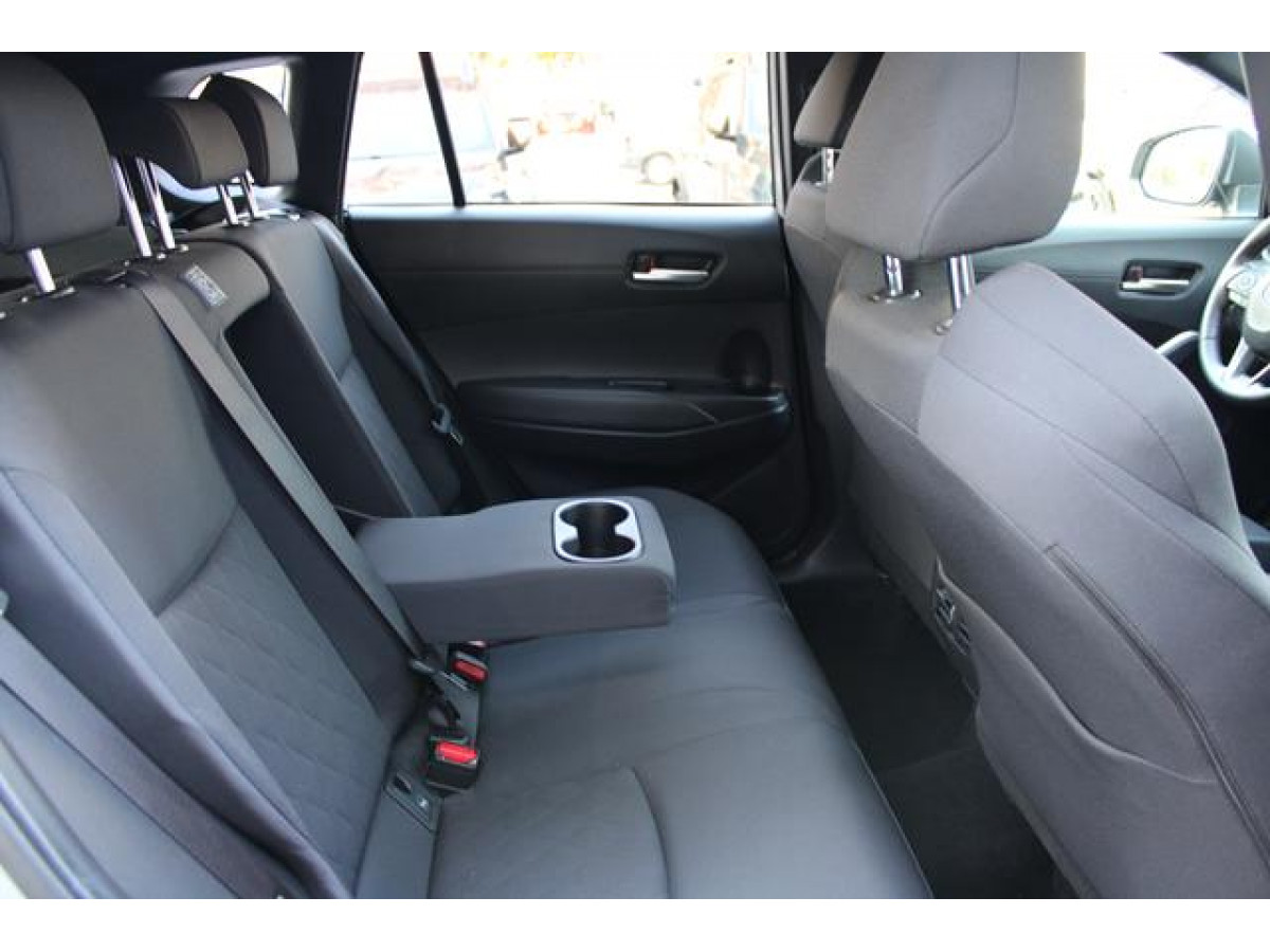Toyota Corolla Cross 2.0 HEV E-CVT 