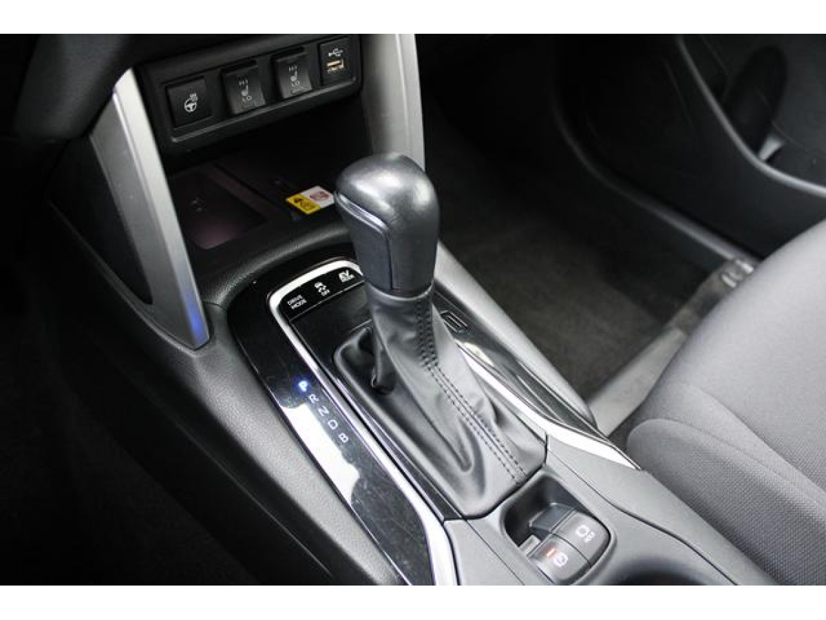 Toyota Corolla Cross 2.0 HEV E-CVT 