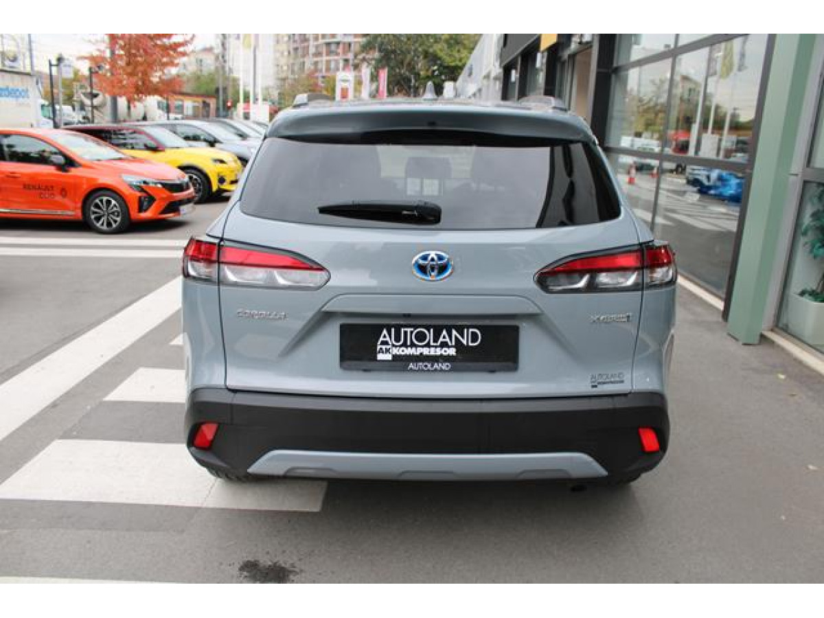 Toyota Corolla Cross 2.0 HEV E-CVT 