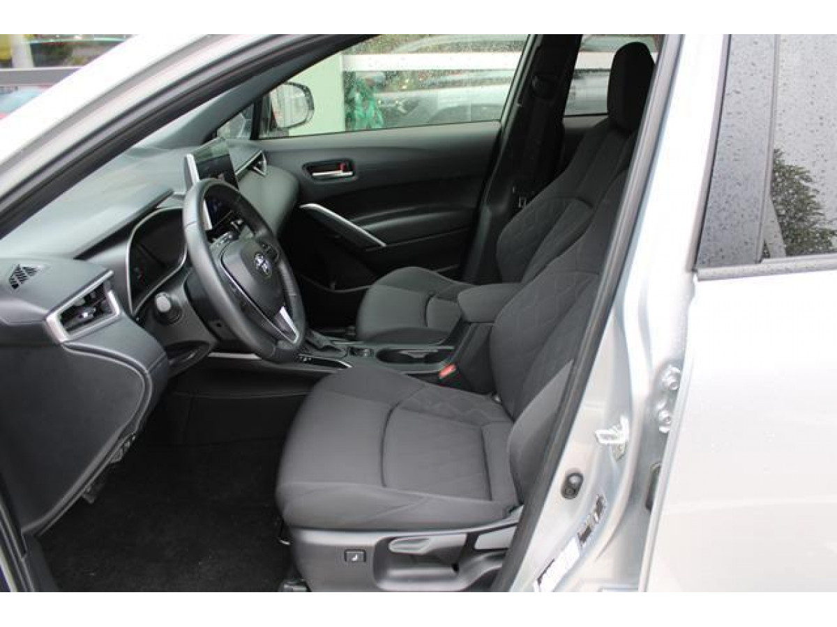 Toyota Corolla Cross 2.0 HEV E-CVT 