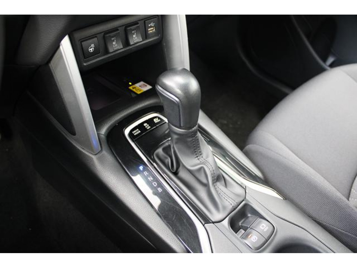 Toyota Corolla Cross 2.0 HEV E-CVT 