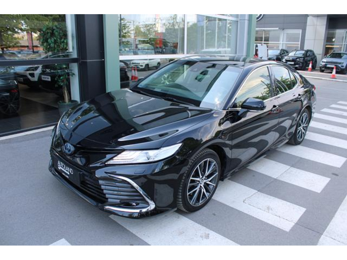 Toyota Camry 2.5 HYBRID CVT 