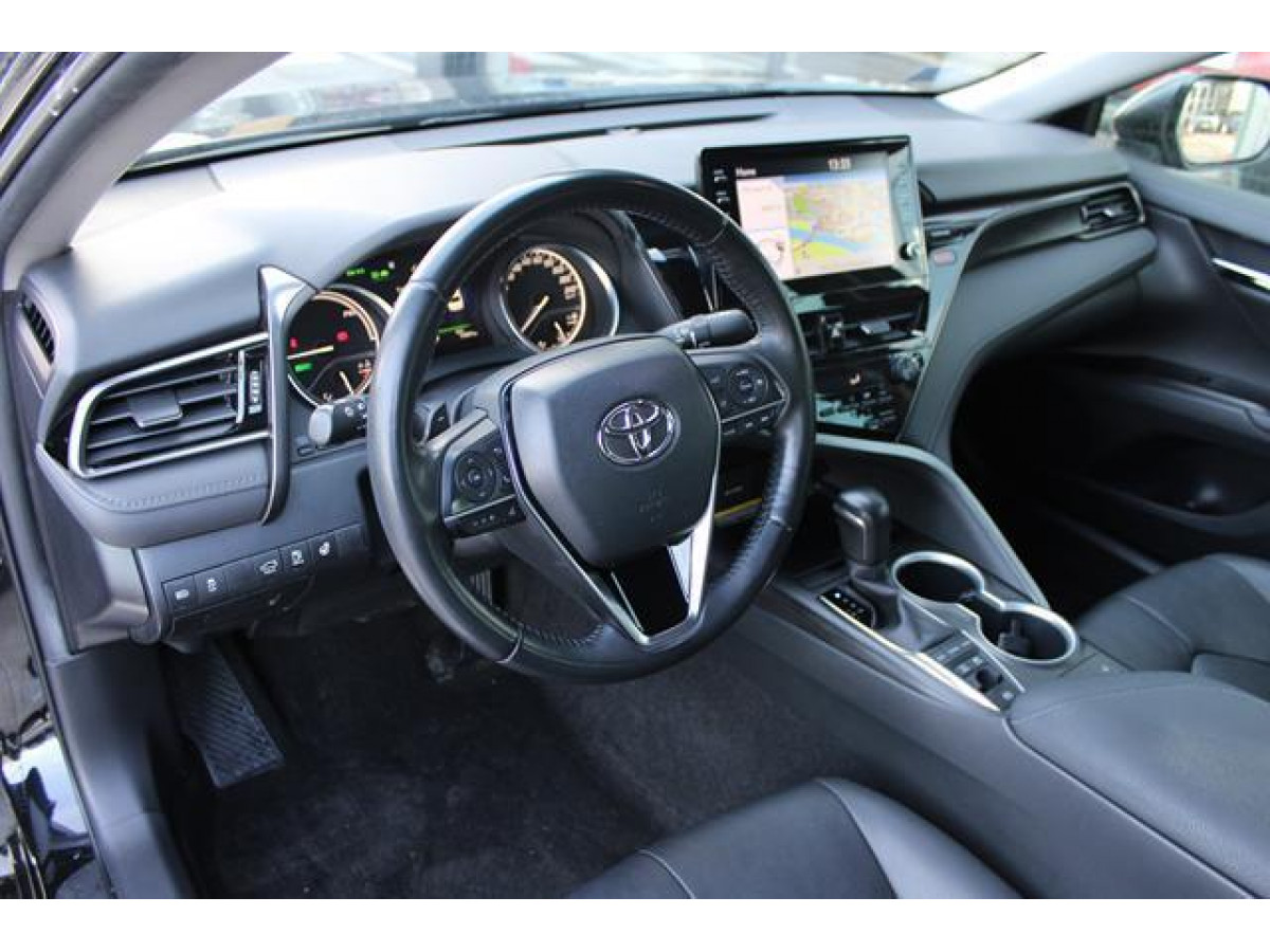 Toyota Camry 2.5 HYBRID CVT 