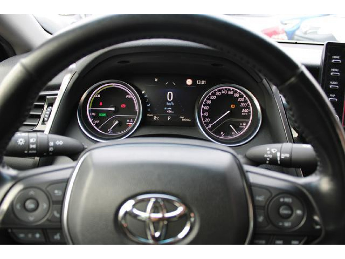 Toyota Camry 2.5 HYBRID AUT 