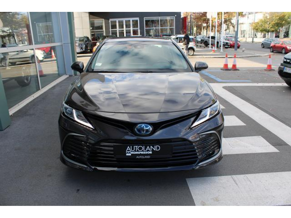 Toyota Camry 2.5 HYBRID AUT 