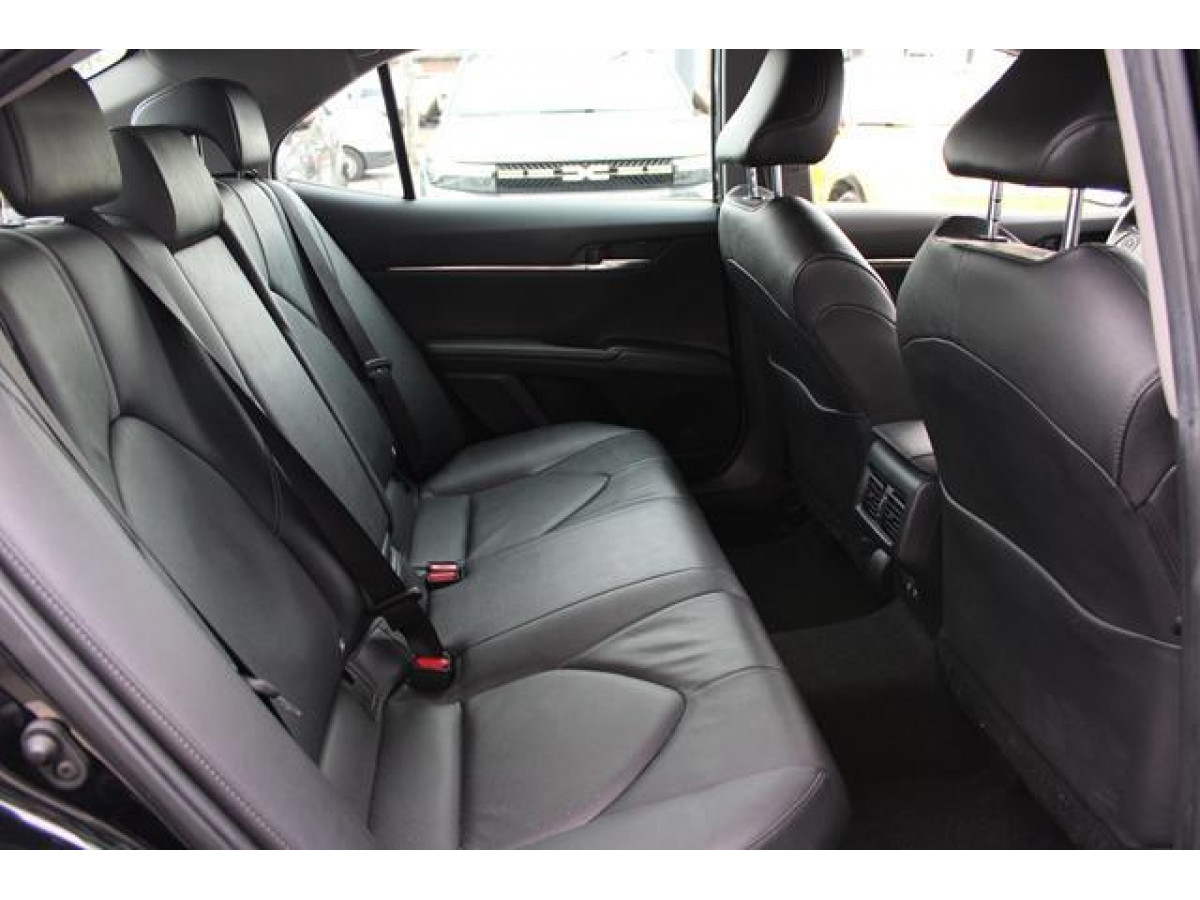 TOYOTA CAMRY 2.5 HYBRID AUT 