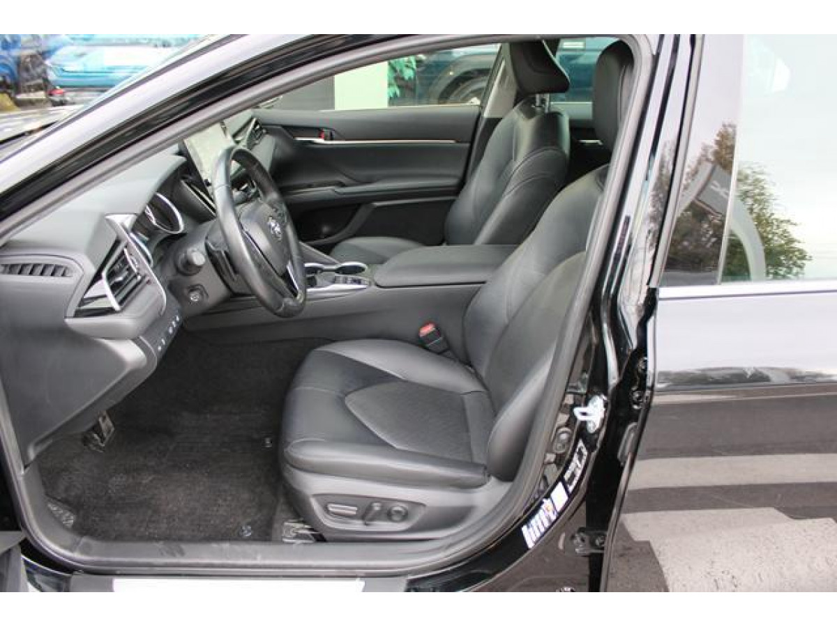 TOYOTA CAMRY 2.5 HYBRID AUT 