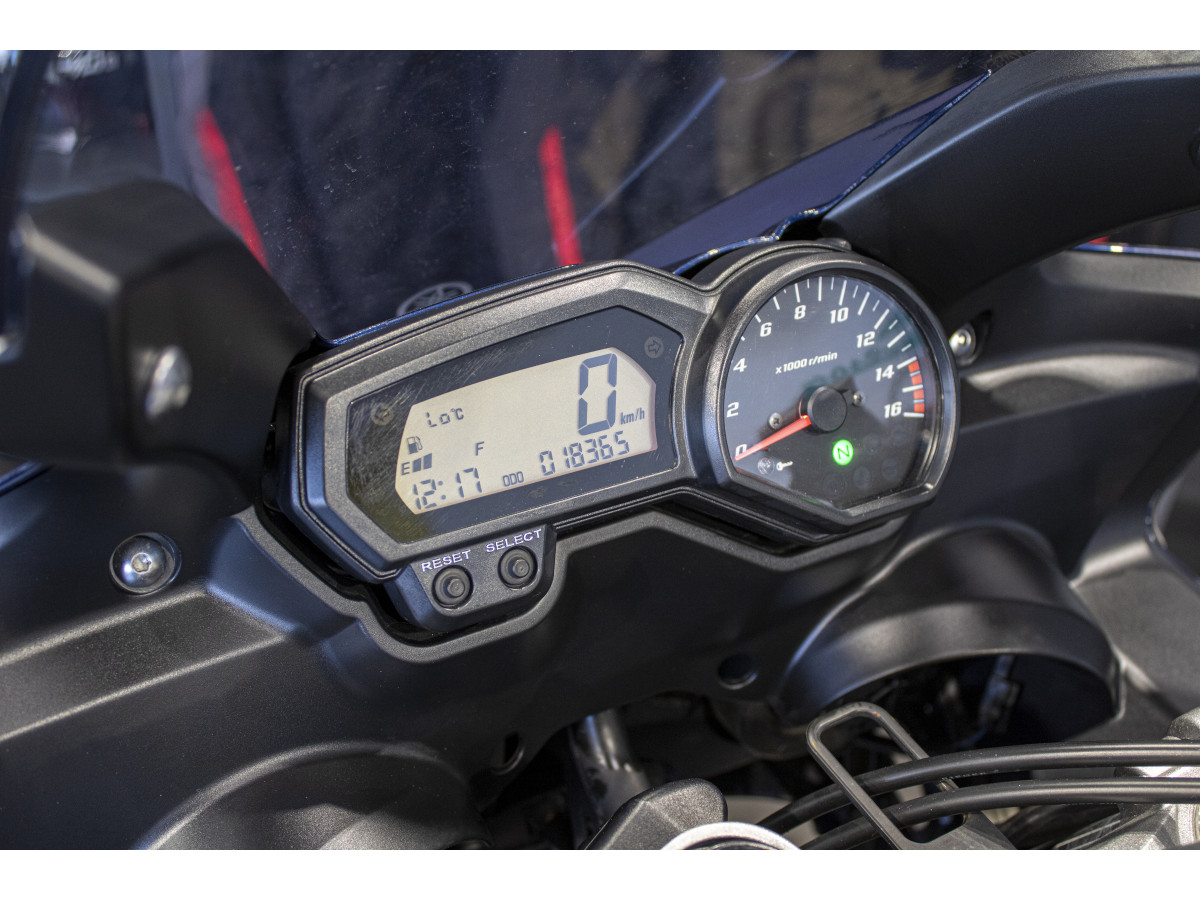 Yamaha FAZER 600 FZ6 S2 