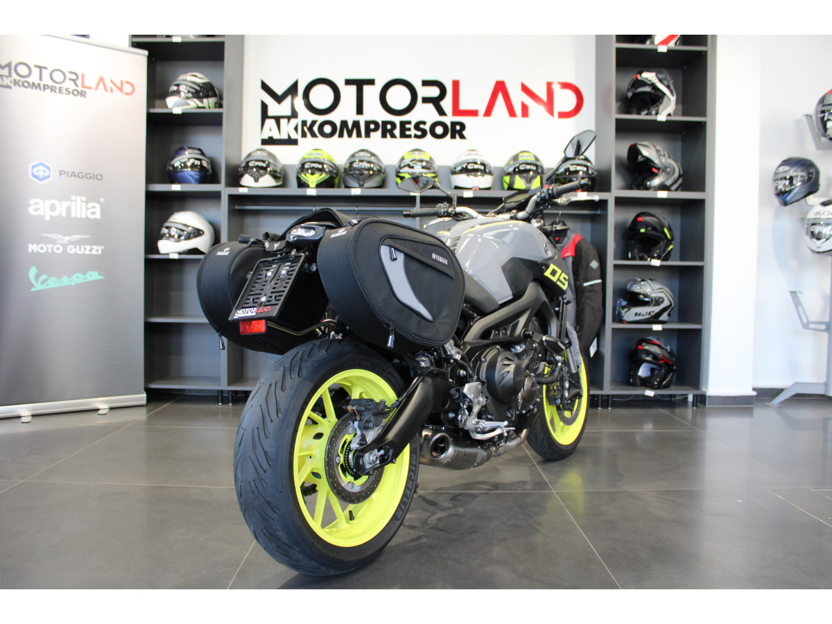 Yamaha MT 09 