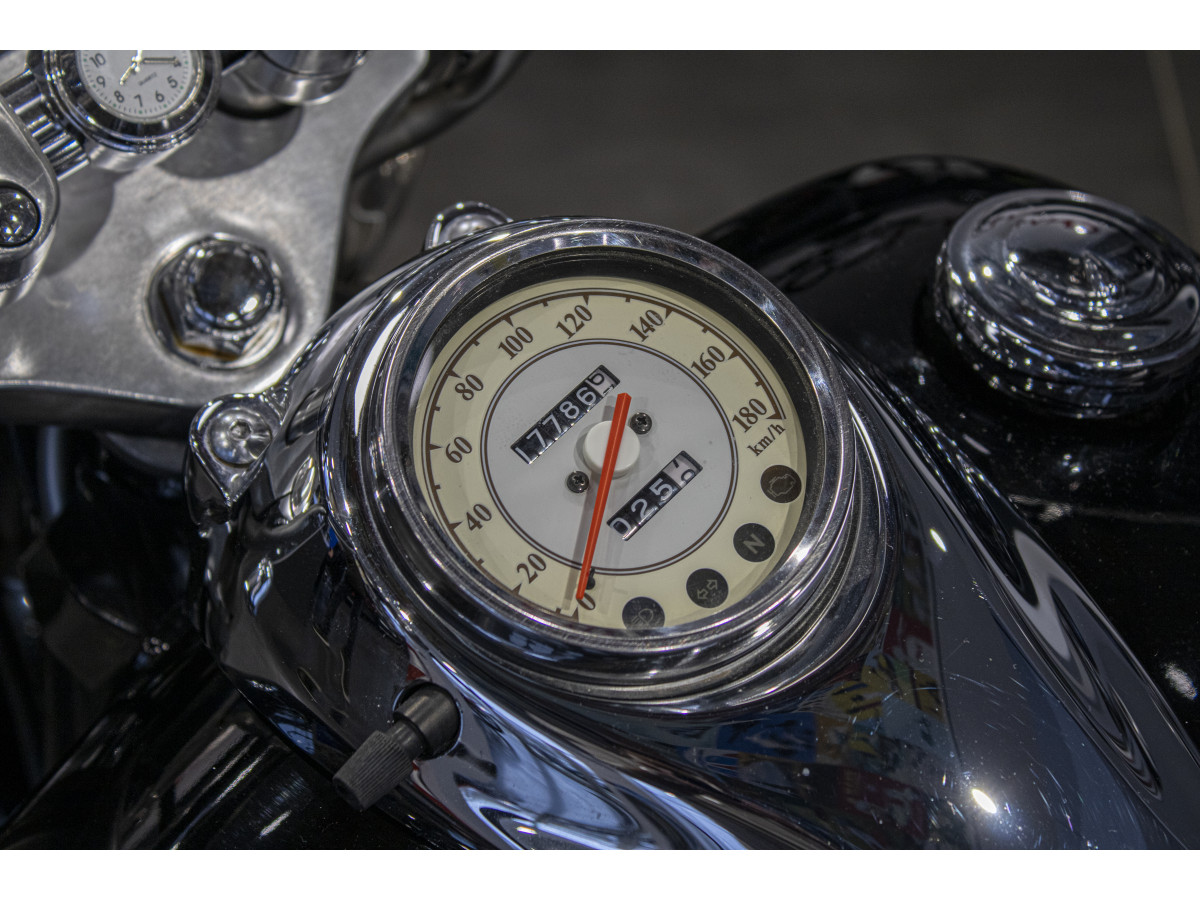 Yamaha DRAGSTAR XVS650A 