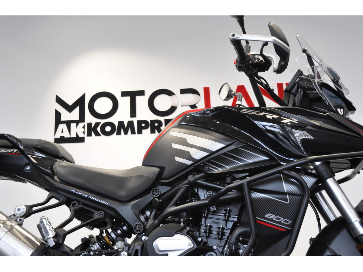QJMOTOR SRT 800SX 