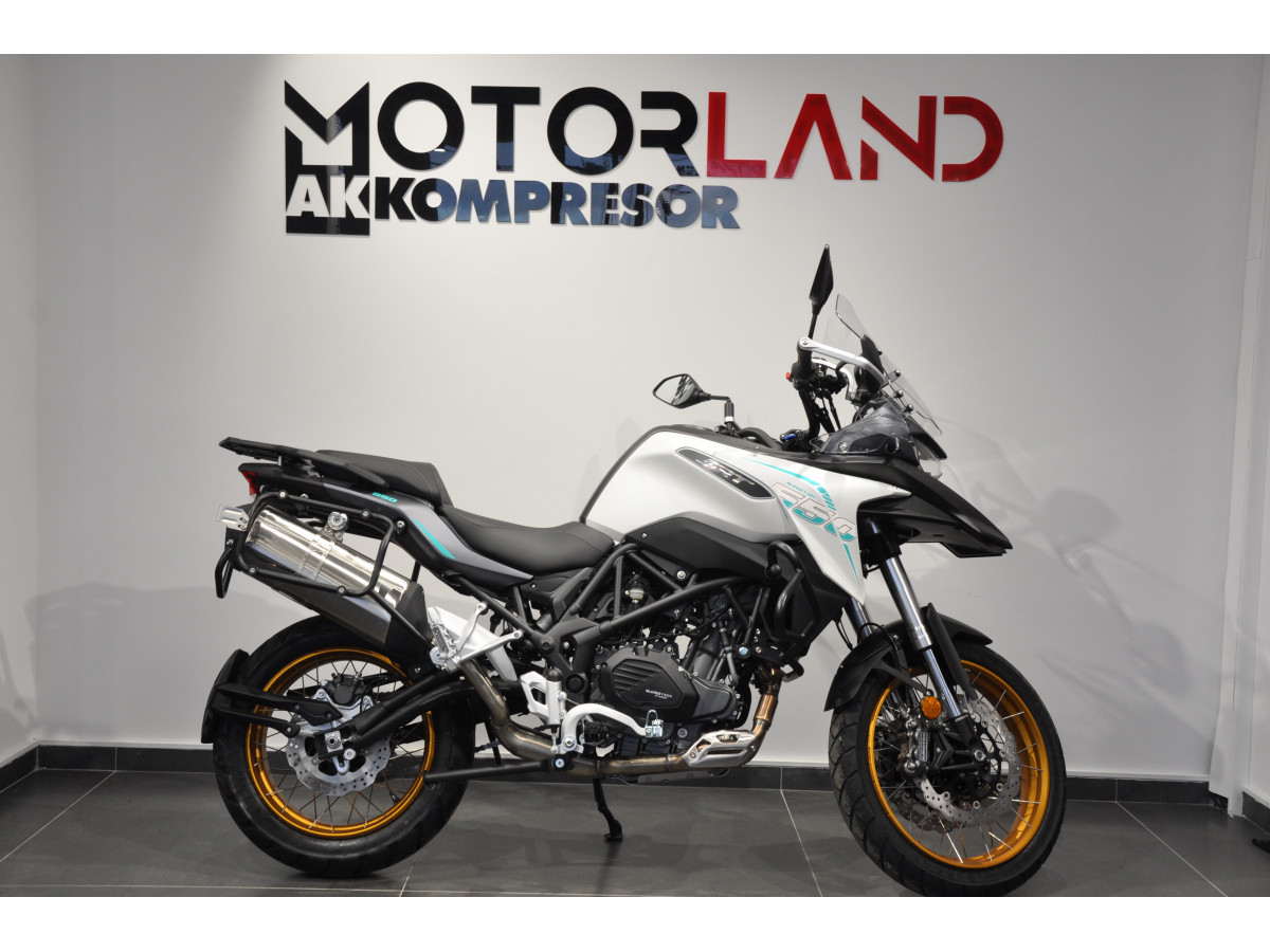 QJMOTOR SRT 550 
