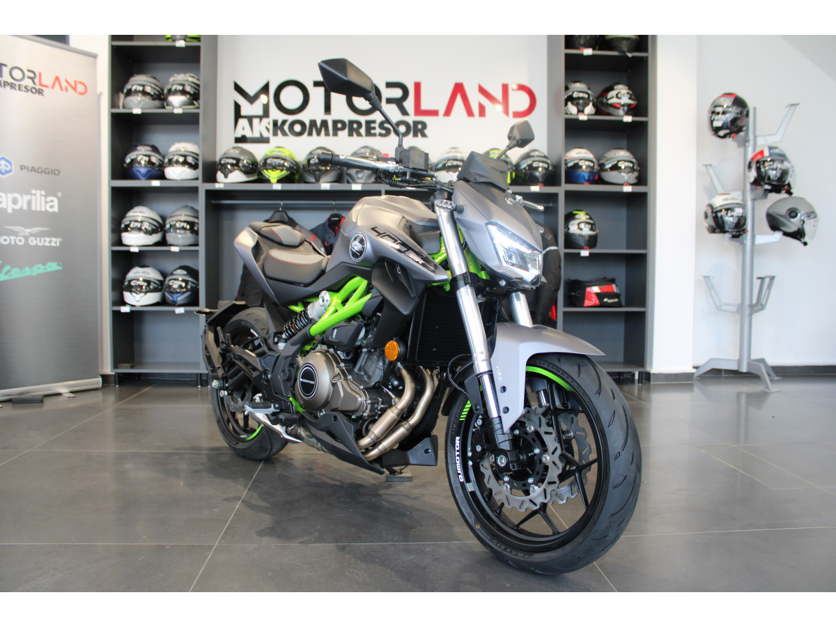 QJMOTOR  SRK 400 