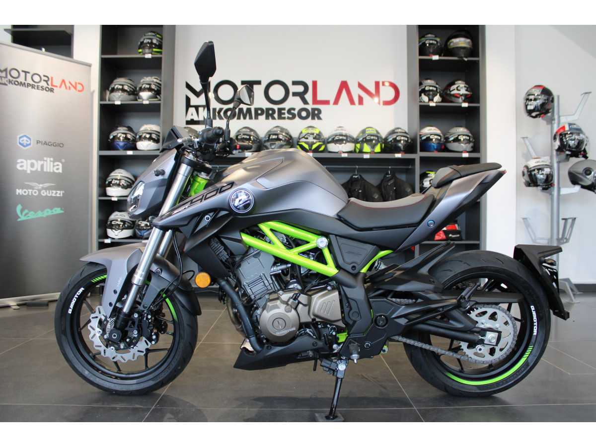 QJMOTOR  SRK 400 
