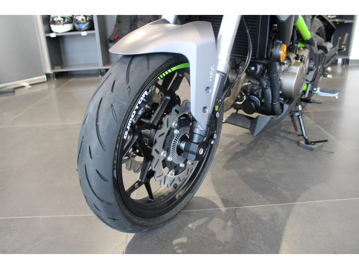 QJMOTOR  SRK 400 