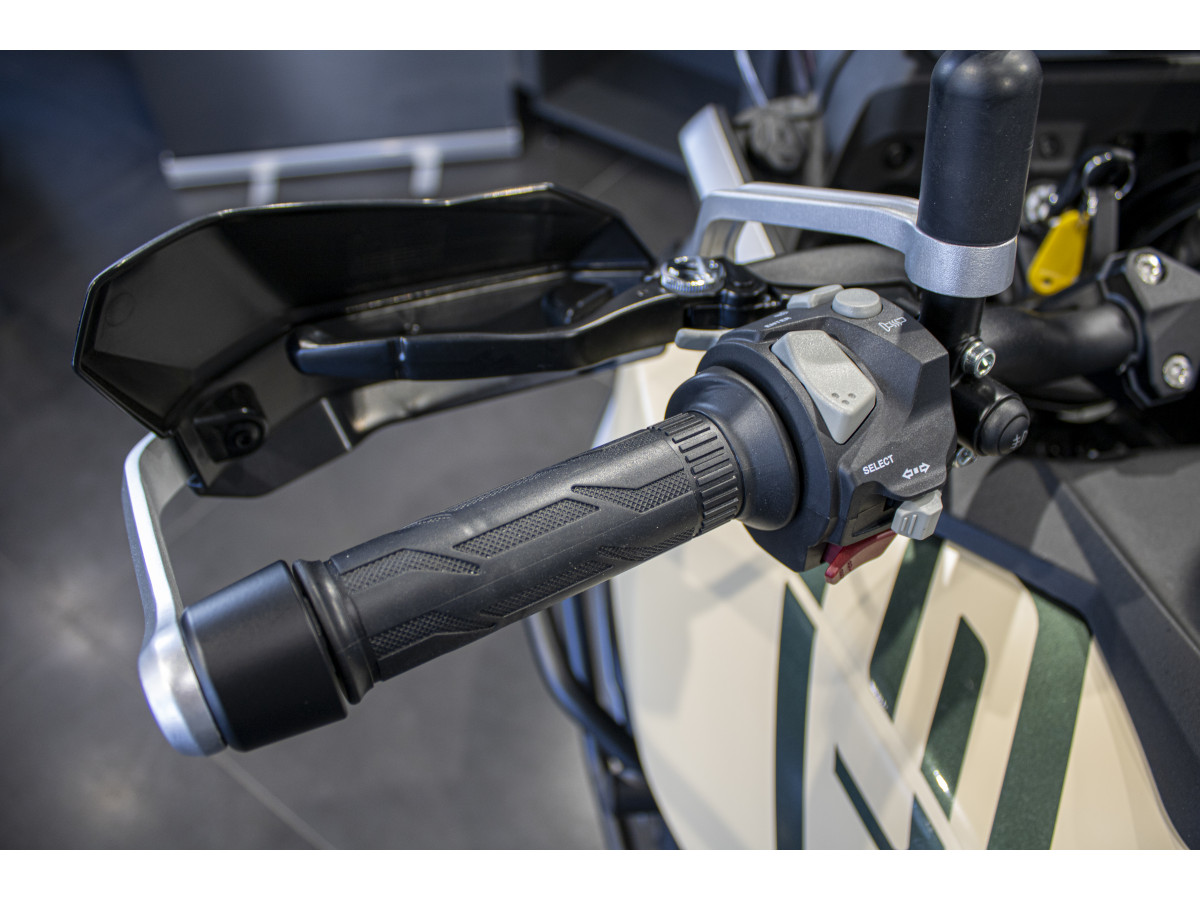 QJMOTOR SRT 600 SX A2 