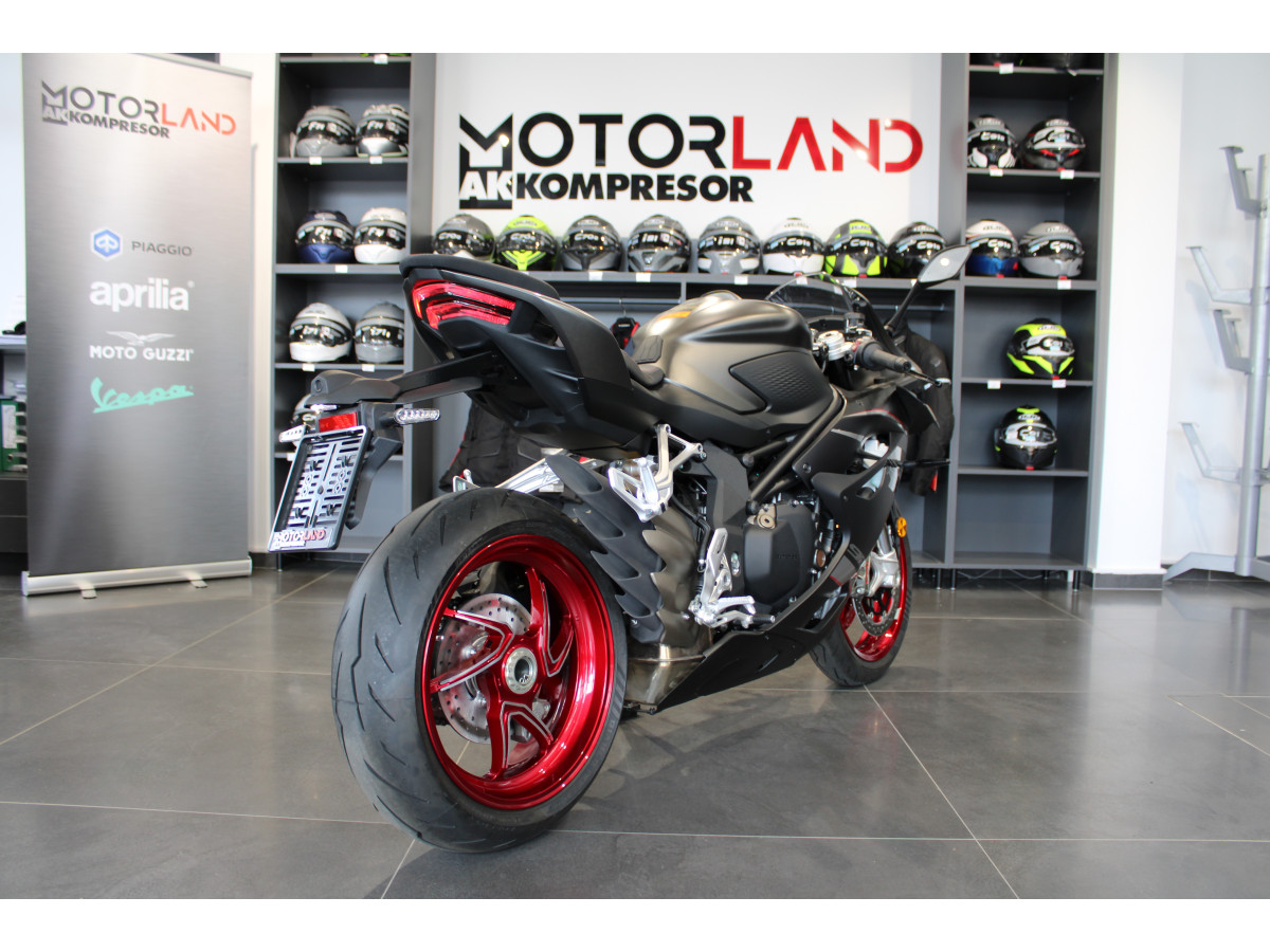 QJMOTOR  SRK 921 RR 