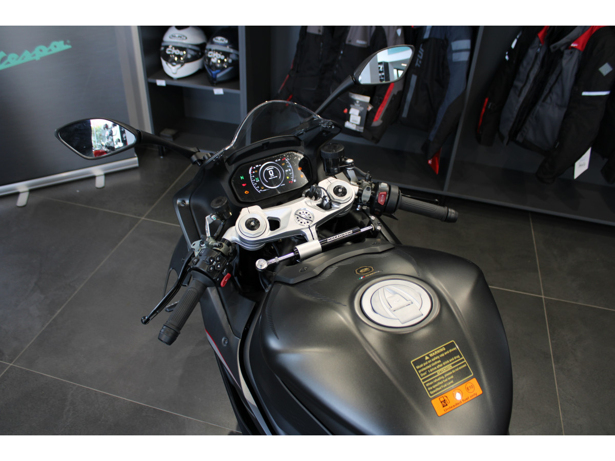 QJMOTOR  SRK 921 RR 