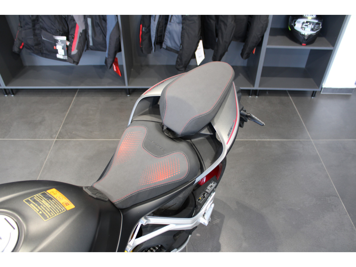 QJMOTOR  SRK 921 RR 