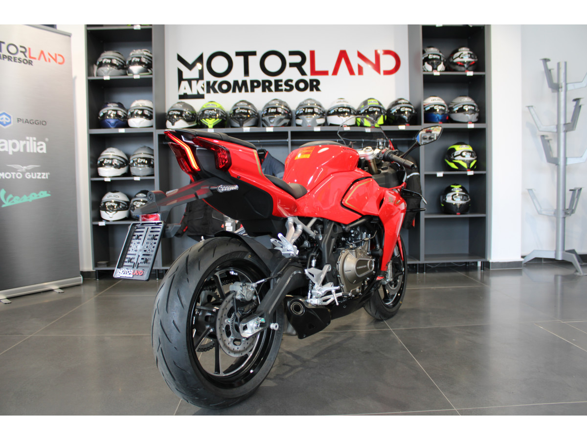 QJMOTOR  SRK 421 RR 