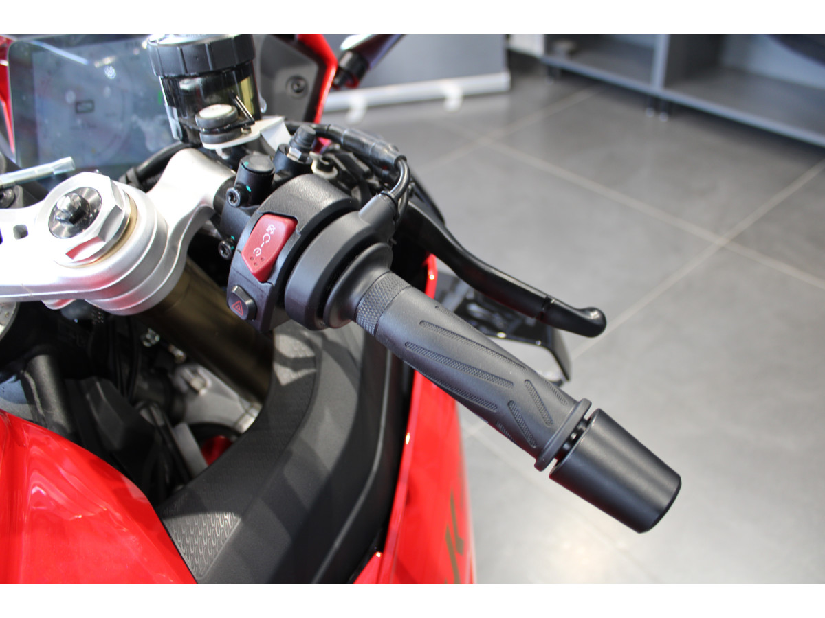 QJMOTOR  SRK 421 RR 