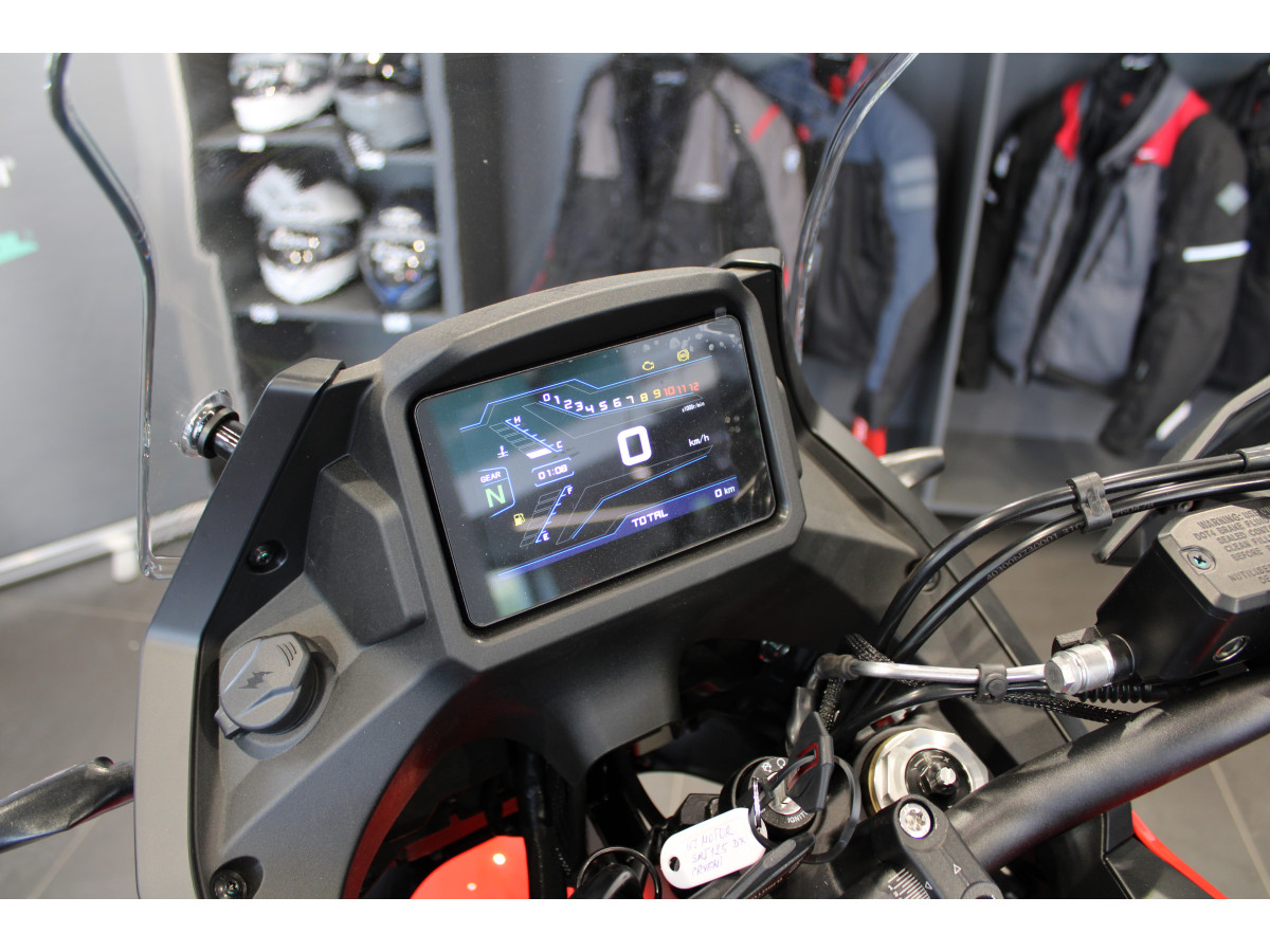 QJMOTOR SRT 125 DX 