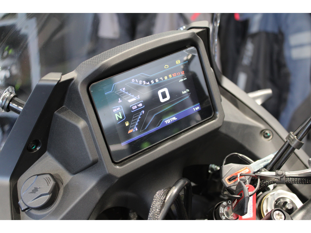 QJMOTOR SRT 300 DX 
