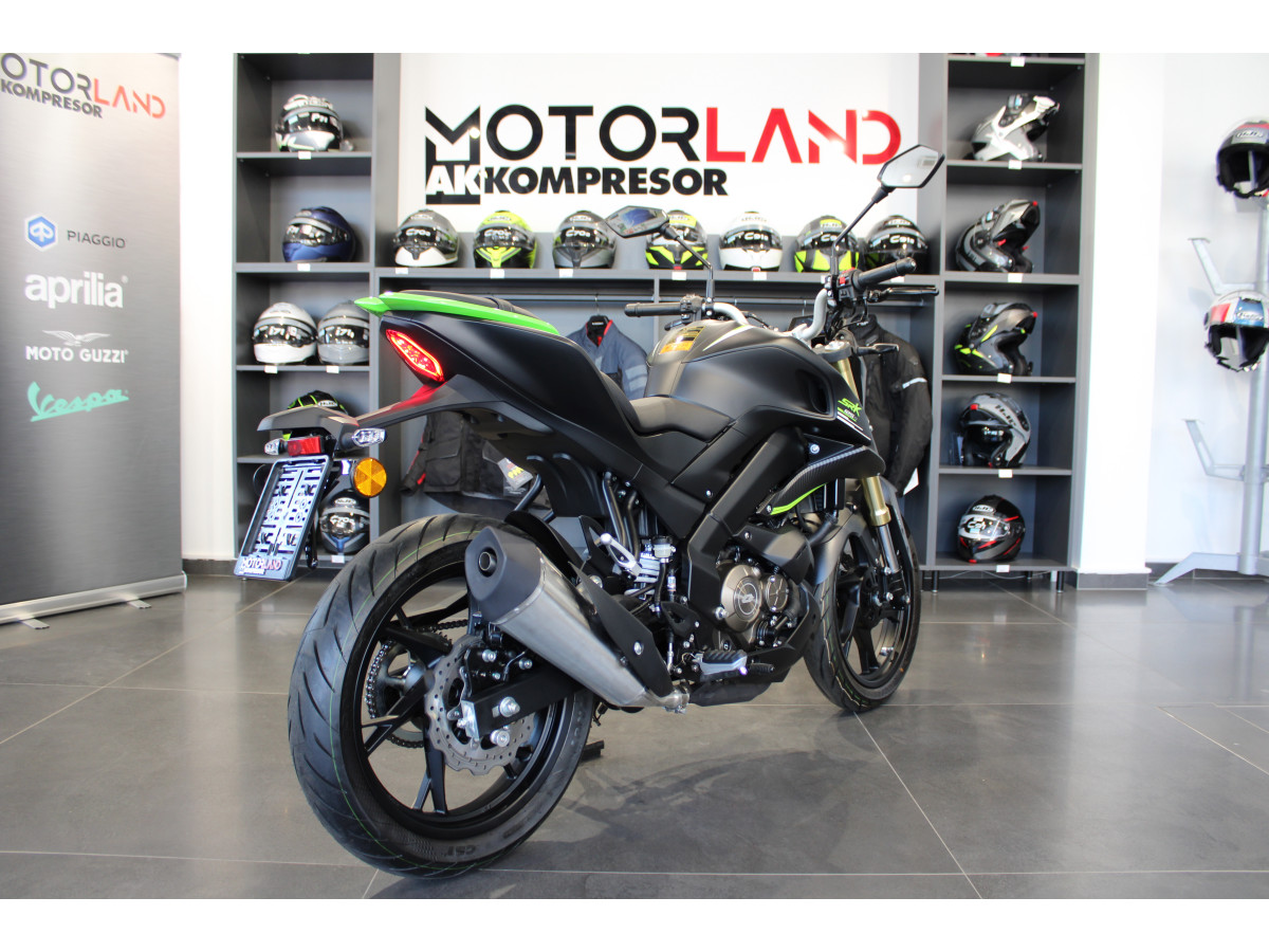 QJMOTOR SRK 125 S 