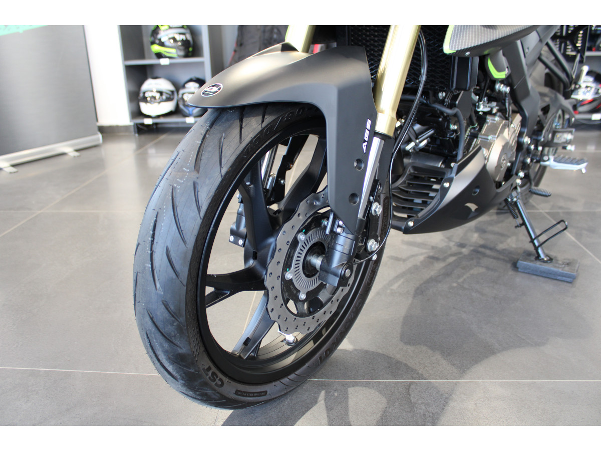 QJMOTOR SRK 125 S 