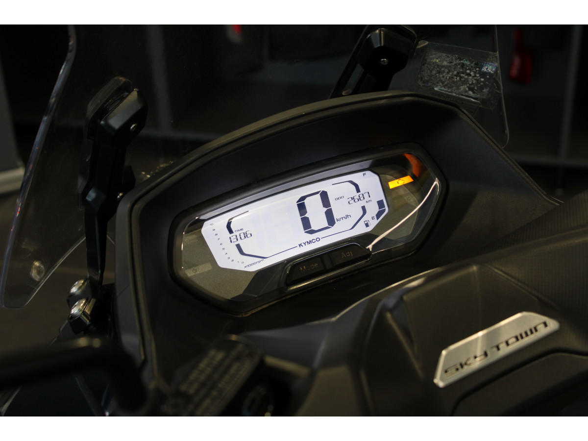Kymco SkyTown 125 