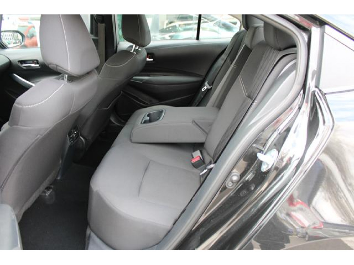 Toyota Corolla 1.5 LUNA AUT 