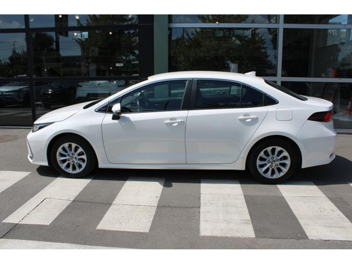 Toyota Corolla 1.5 LUNA 