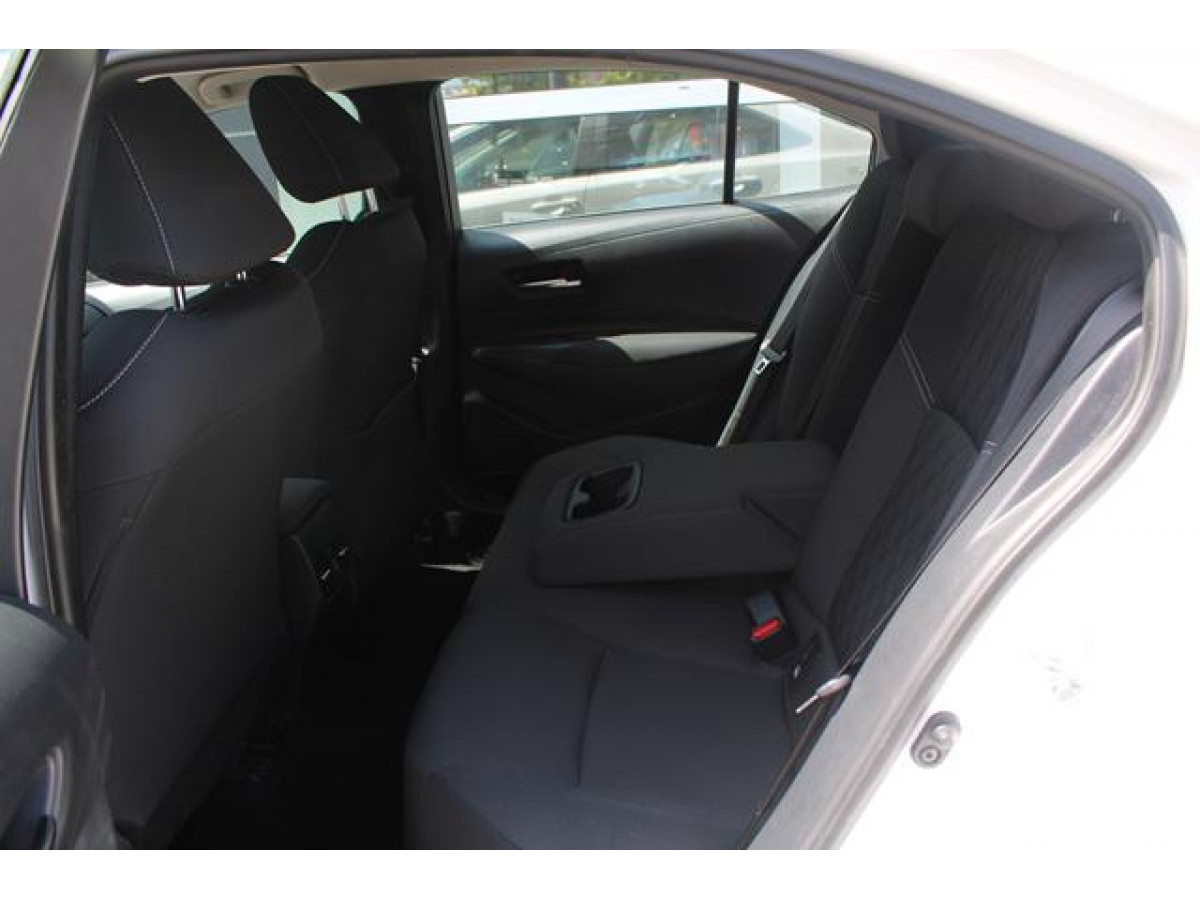Toyota Corolla 1.5 LUNA 