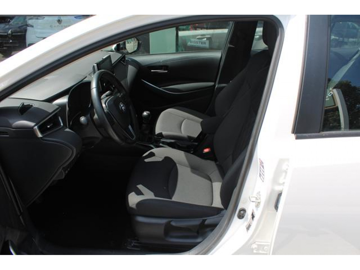 Toyota Corolla 1.5 LUNA 