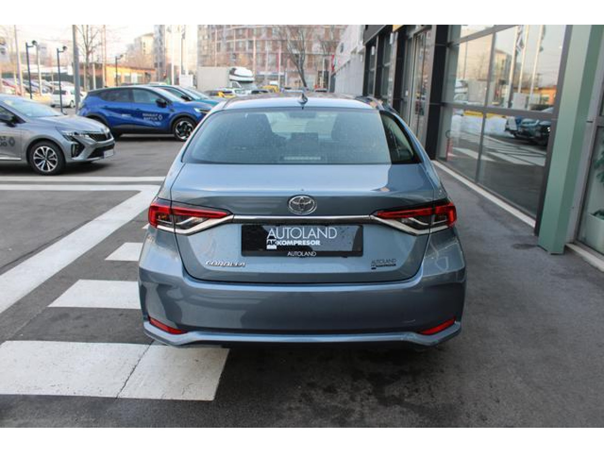 Toyota Corolla 1.5 Luna 