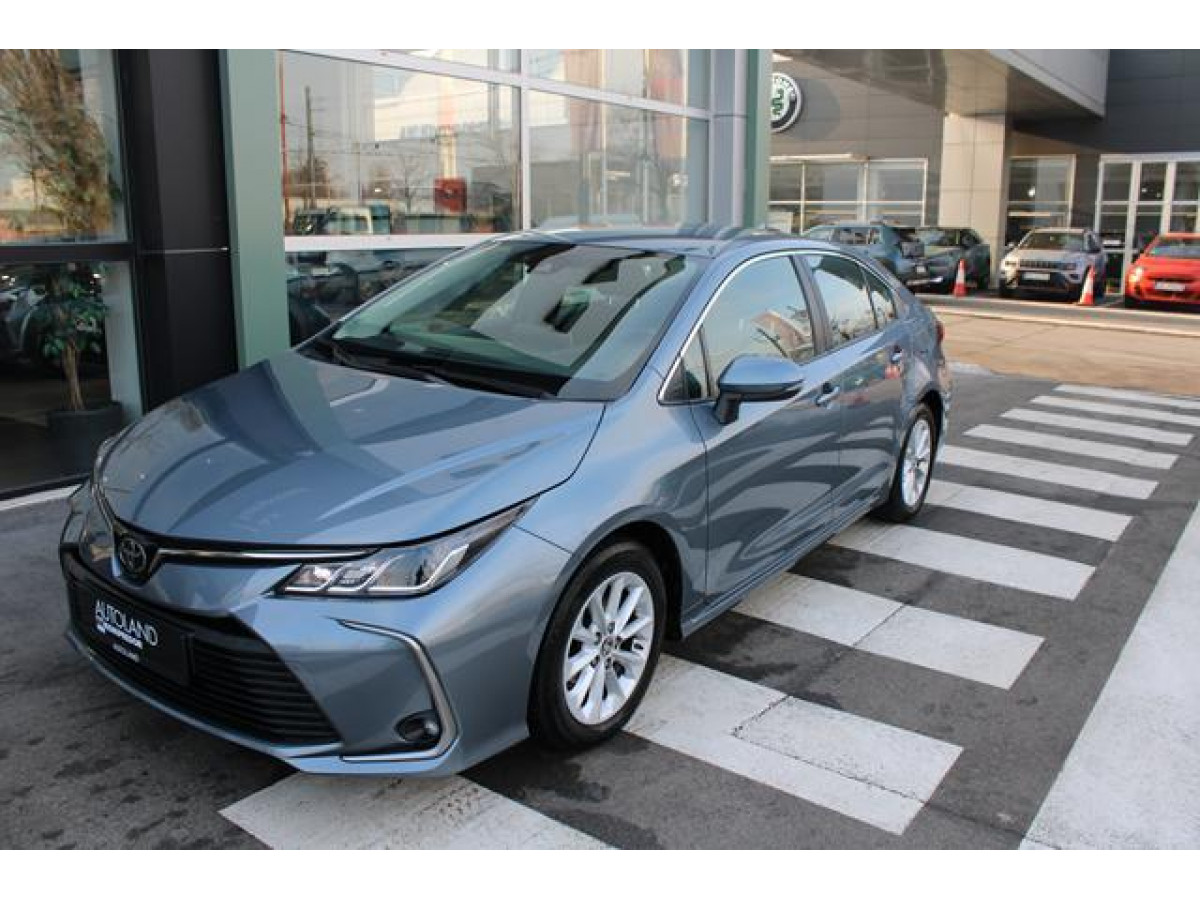 Toyota Corolla 1.5 Luna 