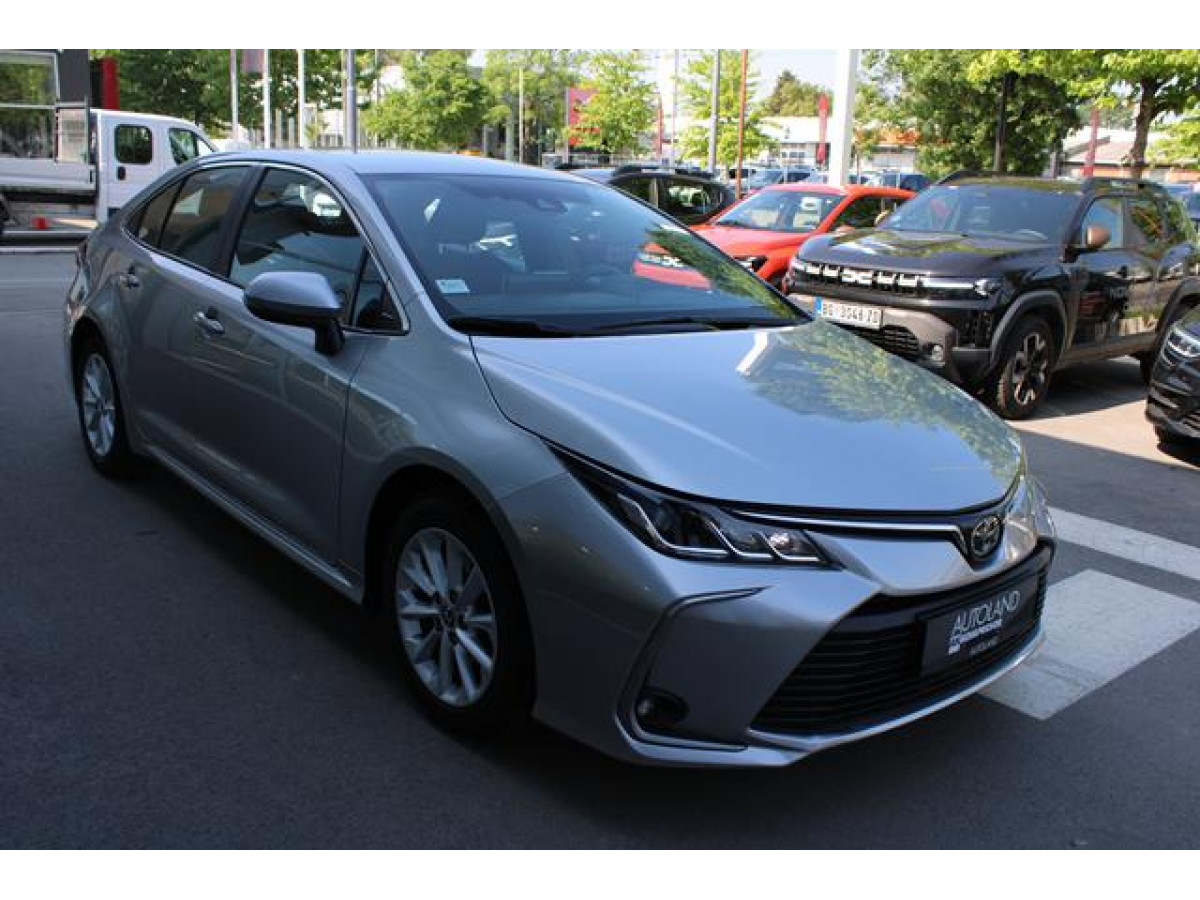 Toyota Corolla 1.5 Luna 